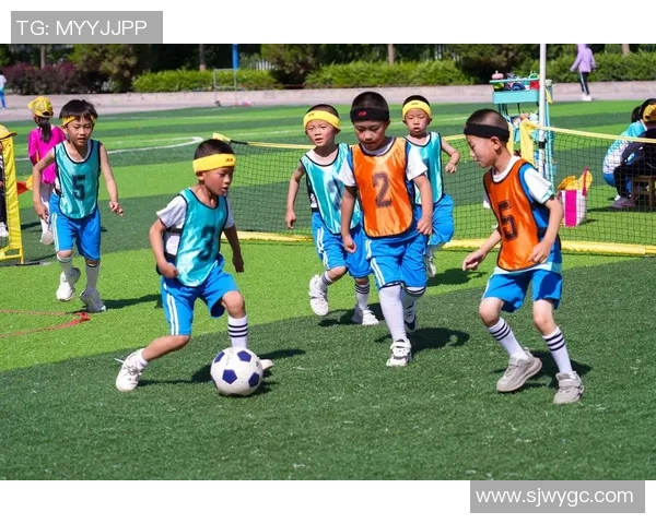 足球歌节奏激荡心潮共舞绿茵场上梦想与激情交织的旋律